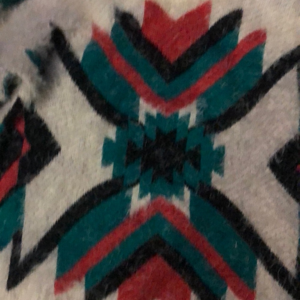 Aztec print - Picture 2 of 2
